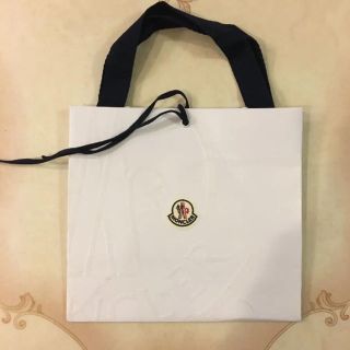MONCLER(ショップ袋)のフリマアイテム一覧 MONCLER(ショップ袋)のフリマアイテム一覧