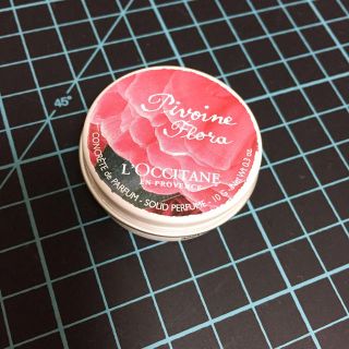 ロクシタン(L'OCCITANE)のロクシタン ピオニー練り香水(香水(女性用))