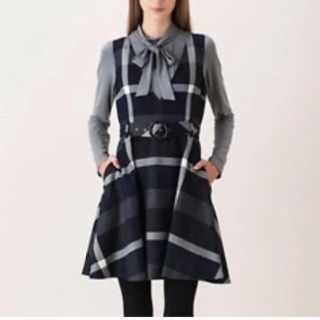 バーバリーブルーレーベル(BURBERRY BLUE LABEL)のブルーレーベルクレストブリッジ チェックウールビエラ ジャンパースカート(ミニワンピース)