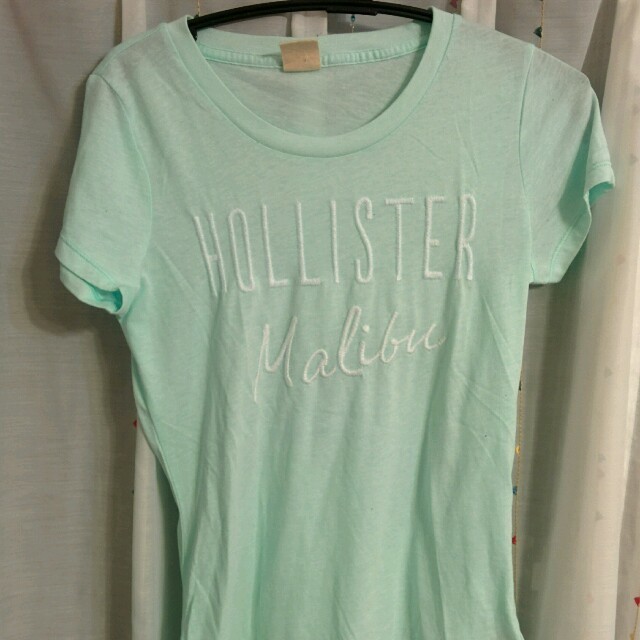 Hollister(ホリスター)のホリスターのtシャツ レディースのトップス(Tシャツ(半袖/袖なし))の商品写真