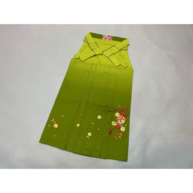 袴　単品　女性用　黄緑地　袴丈83ｃｍ 暈しグラデーション 刺繍