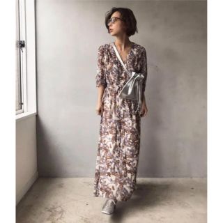 アメリヴィンテージ(Ameri VINTAGE)のGARDEN CHIFFON DRESS(ロングワンピース/マキシワンピース)