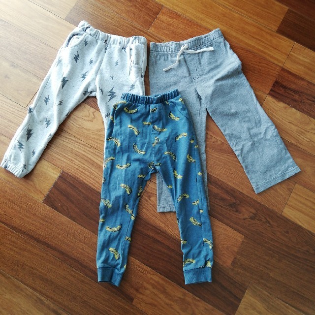 ZARA(ザラ)の☆Zara baby carter's パンツ3点セット☆ キッズ/ベビー/マタニティのキッズ服男の子用(90cm~)(パンツ/スパッツ)の商品写真