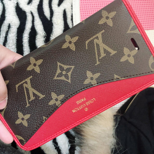 ディズニー カバー iphone 、 LOUIS VUITTON - ルイズヴィトン携帯カバー（コピー）の通販 by ゆうちや's shop｜ルイヴィトンならラクマ