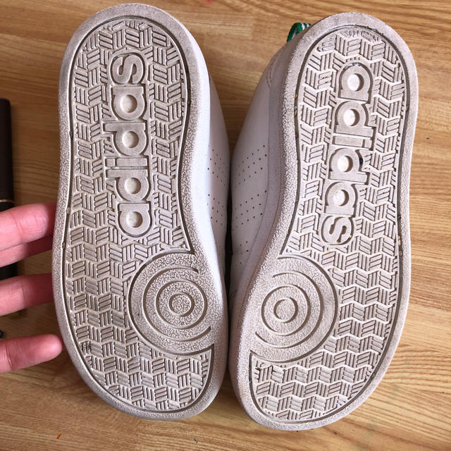 adidas(アディダス)のアディダス キッズ/ベビー/マタニティのキッズ靴/シューズ(15cm~)(スニーカー)の商品写真