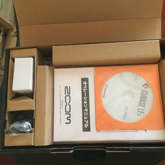 ZOOM R8 未開封品 新古 MTR ZOOM R8 未開封品 新古 MTR