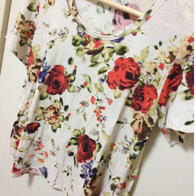 JEANASIS(ジーナシス)のジーナtops＋RANDAシューズバッグ レディースのトップス(Tシャツ(半袖/袖なし))の商品写真