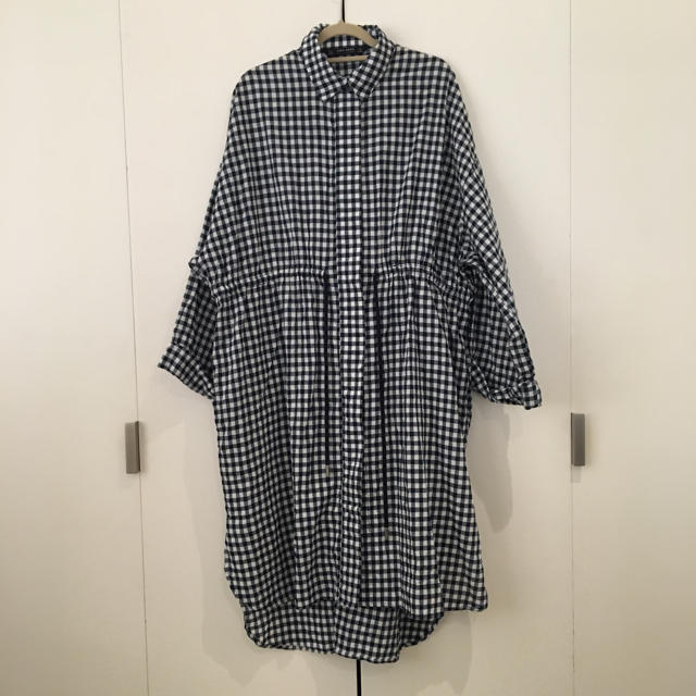 ZARA(ザラ)のZARA ギンガム チェック 前開き シャツワンピース レディースのワンピース(ひざ丈ワンピース)の商品写真