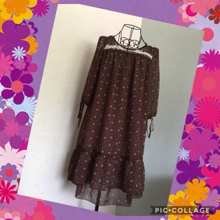 オリーブデオリーブ(OLIVEdesOLIVE)のOLIVE des OLIVE ブラウン小花ふんわりシフォンワンピース　美品(ひざ丈ワンピース)