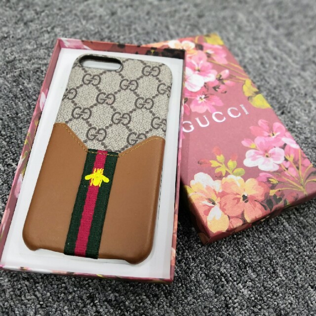 Gucci - Iphoneケース　グッチ
の通販 by あつ子^_^'s shop｜グッチならラクマ