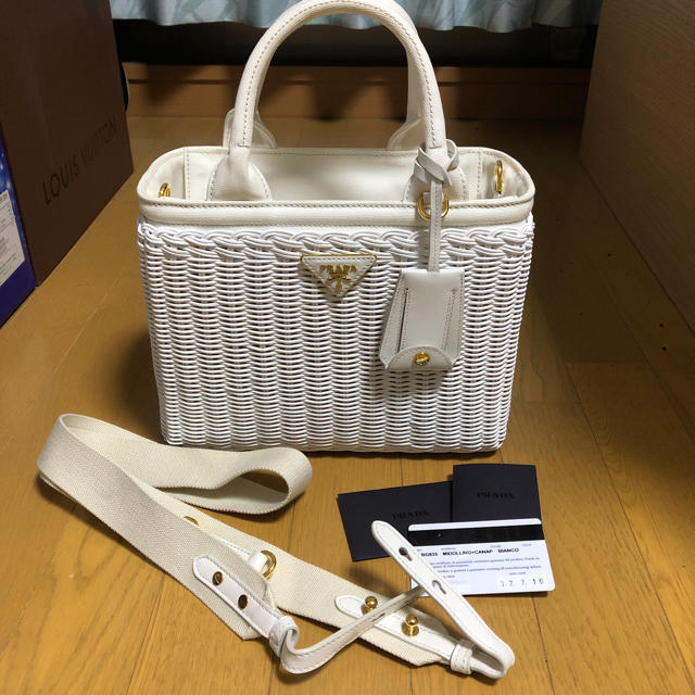 PRADA(プラダ)のkiyomi kameda 様  専用 レディースのバッグ(かごバッグ/ストローバッグ)の商品写真