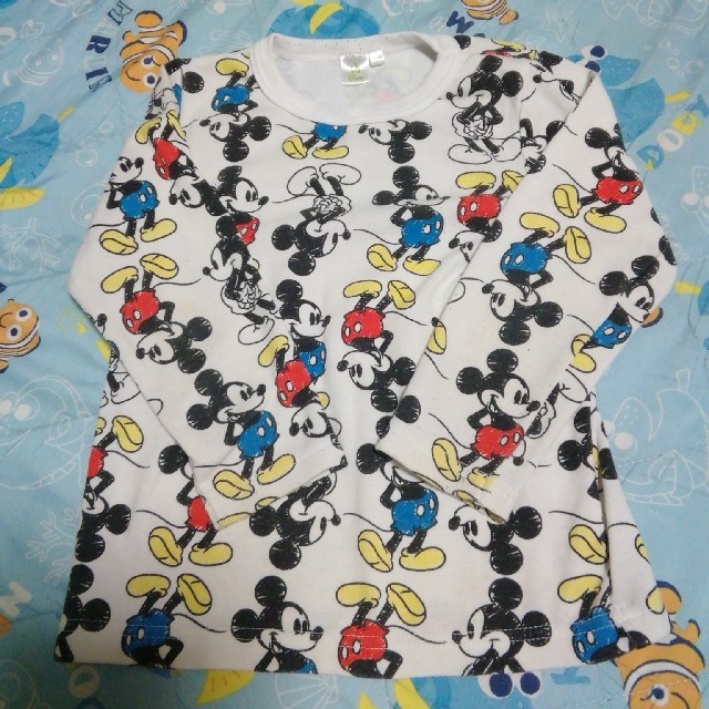 Disney(ディズニー)のミッキーTシャツ キッズ/ベビー/マタニティのキッズ服男の子用(90cm~)(Tシャツ/カットソー)の商品写真