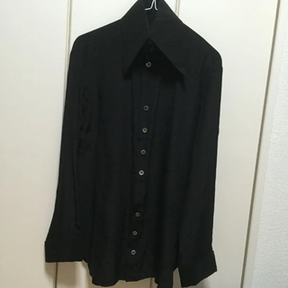 ヨウジヤマモト(Yohji Yamamoto)のヨウジヤマモト 漆黒長袖シャツ(シャツ)