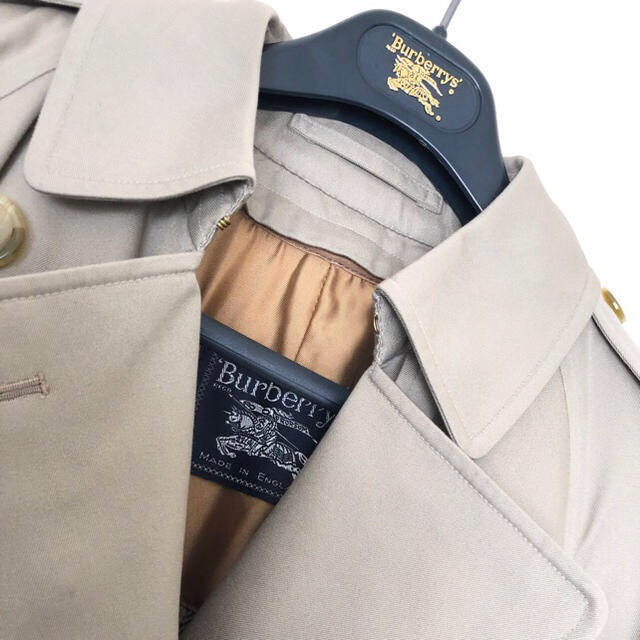 BURBERRY(バーバリー)のバーバリートレンチコート   ✴︎美品✴︎ レディースのジャケット/アウター(トレンチコート)の商品写真