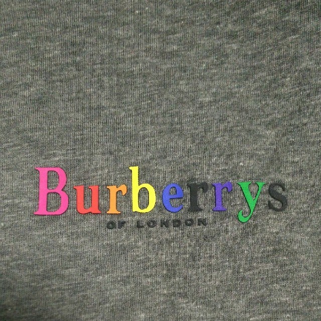 BURBERRY(バーバリー)のバーバリー トップス Tシャツ 8y 新品 キッズ/ベビー/マタニティのキッズ服男の子用(90cm~)(Tシャツ/カットソー)の商品写真