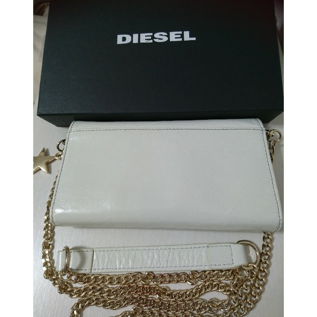 DIESEL(ディーゼル)のDIESEL ディーゼル 長財布  チェーンウォレット レディースのファッション小物(財布)の商品写真