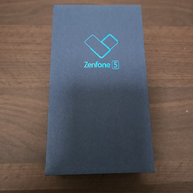 Zenfone5 シルバー 6GB 64GB 新品未使用 国内モデルスマートフォン/携帯電話