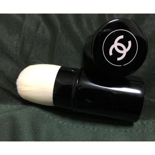 シャネル(CHANEL)のCHANEL  レ ベージュ パンソー カブキ ブラシ ボームエサンシエル(その他)