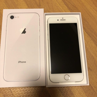 iphone 8 本体 SIMロック解除済み(スマートフォン本体)