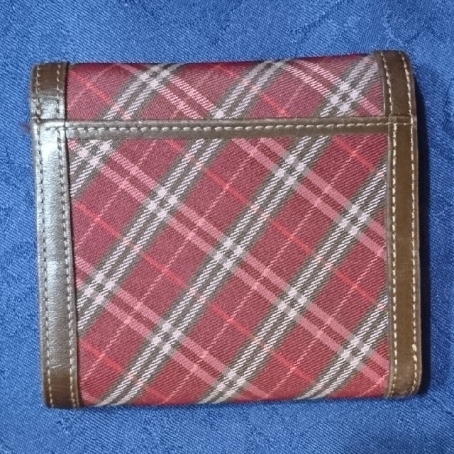 BURBERRY BLUE LABEL(バーバリーブルーレーベル)の【美品】Burberry ウォレット レディースのファッション小物(財布)の商品写真