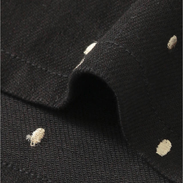 KBF(ケービーエフ)のKBF ドット刺繍タイトスカート レディースのスカート(ひざ丈スカート)の商品写真