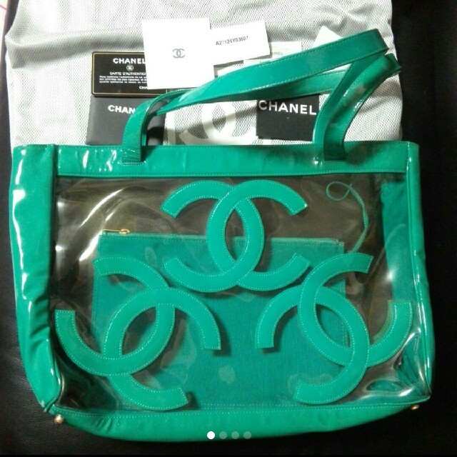 ご予約品】 CHANEL CHANELのトリプルCoCoマークのビニールバッグ