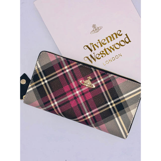 【新品未使用】Vivienne Westwood 長財布 ホワイト系レディース