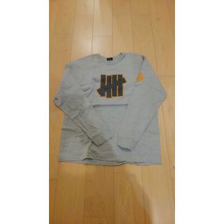 アンディフィーテッド(UNDEFEATED)のUNDEFEATED 　ロンT  XL　グレー(Tシャツ/カットソー(七分/長袖))