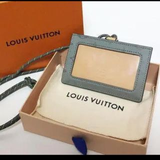 ルイヴィトン(LOUIS VUITTON)のidホルダー(パスケース/IDカードホルダー)