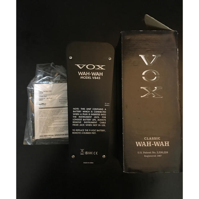 VOX(ヴォックス)のBOX CLASSIC WAH-WAH V845 楽器のギター(エフェクター)の商品写真