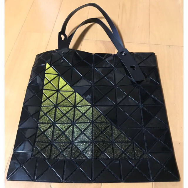 ISSEY MIYAKE(イッセイミヤケ)のbaobao トートバッグ レディースのバッグ(トートバッグ)の商品写真