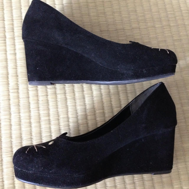 ネコの黒パンプス★値下げしました‼ レディースの靴/シューズ(ハイヒール/パンプス)の商品写真