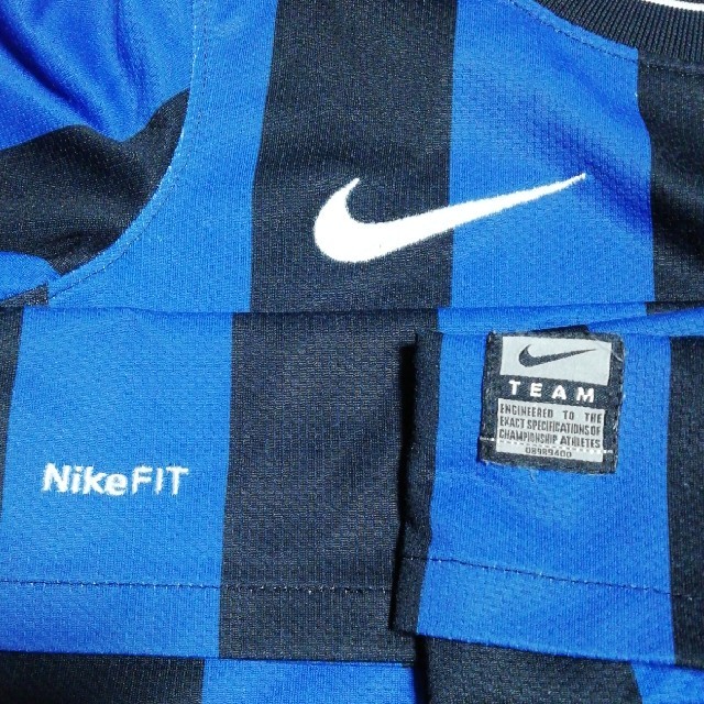 NIKE(ナイキ)のNIKE　サッカートレーニングシャツ スポーツ/アウトドアのサッカー/フットサル(ウェア)の商品写真