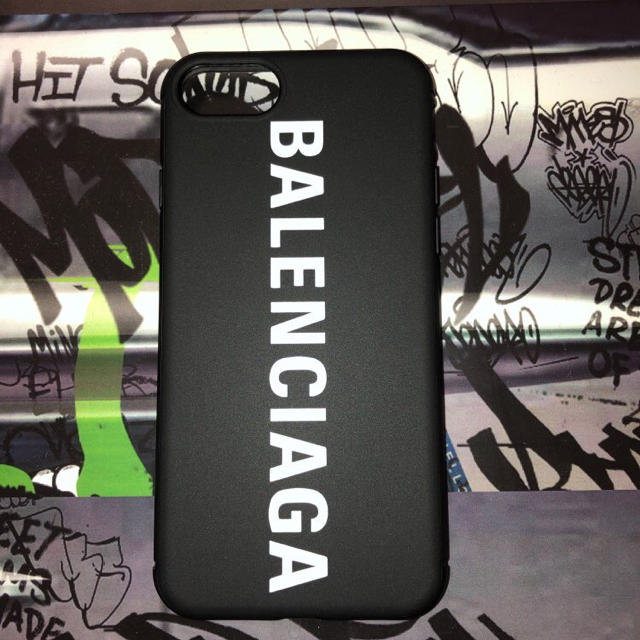 Balenciaga - バレンシアガ柄iPhoneケース★の通販 by puppy♡セレクトショップ's shop｜バレンシアガならラクマ