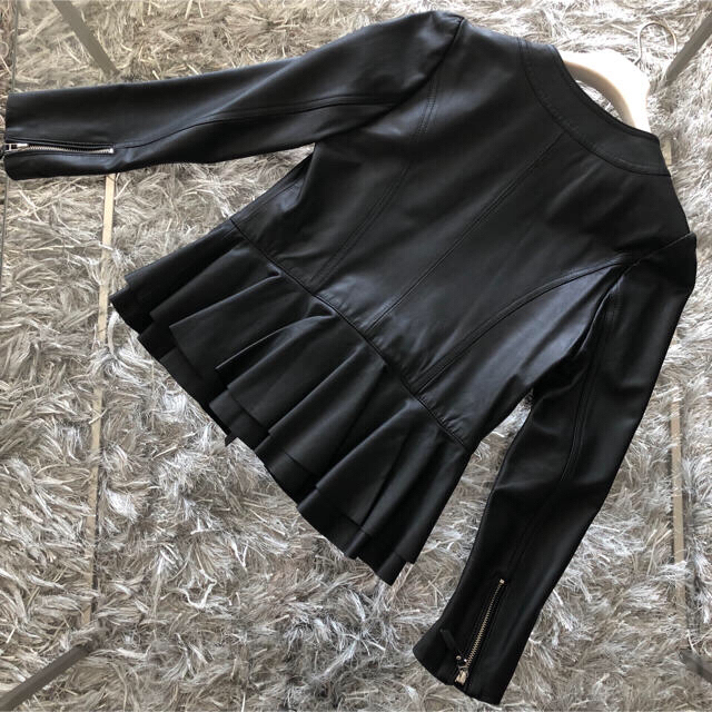 Chesty - 【未使用】Chesty ペプラムレザージャケット ¥51,840の通販