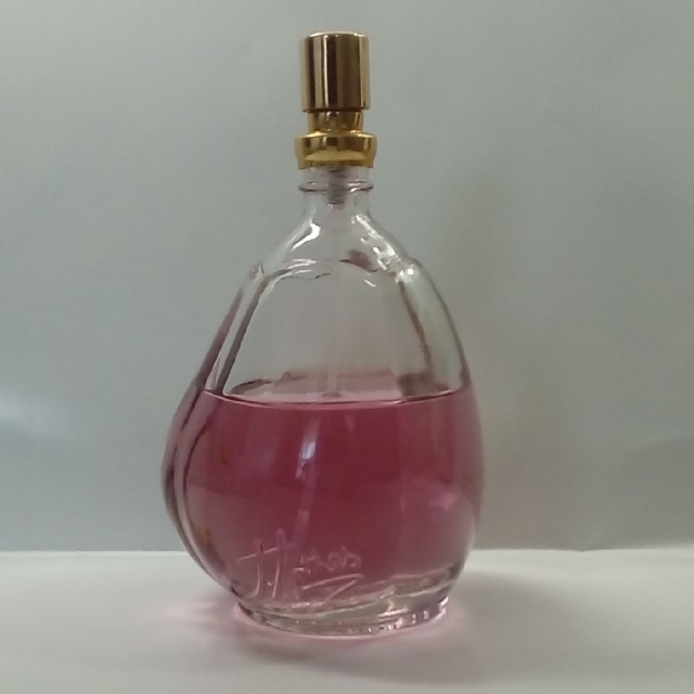 JEANNE ARTHES(ジャンヌアルテス)のスルタン　フェアリーローズ コスメ/美容の香水(香水(女性用))の商品写真