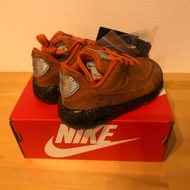 NIKE(ナイキ)のNIKE AIR MAX 90 QS MARS LANDING ベビー キッズ キッズ/ベビー/マタニティのベビー靴/シューズ(~14cm)(スニーカー)の商品写真