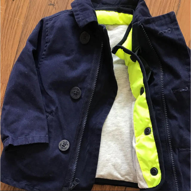 babyGAP(ベビーギャップ)のお値下げ Pコート 90 キッズ/ベビー/マタニティのキッズ服男の子用(90cm~)(コート)の商品写真