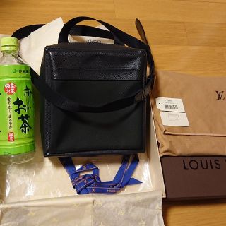 ルイヴィトン(LOUIS VUITTON)の美品 LOUIS VUITTON ルイヴィトン タイガ ショルダーバッグ(ショルダーバッグ)