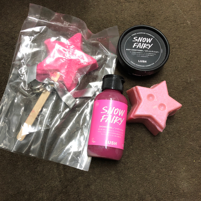 LUSH(ラッシュ)のあおい様 LUSH ソープ6点セット コスメ/美容のボディケア(ボディソープ/石鹸)の商品写真