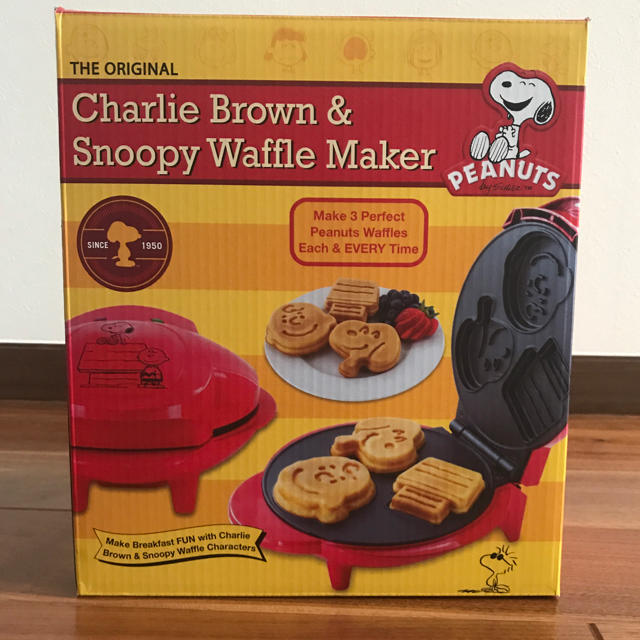 Charlie Brown & Snoopy Waffle Maker スマホ/家電/カメラの調理家電(ホームベーカリー)の商品写真