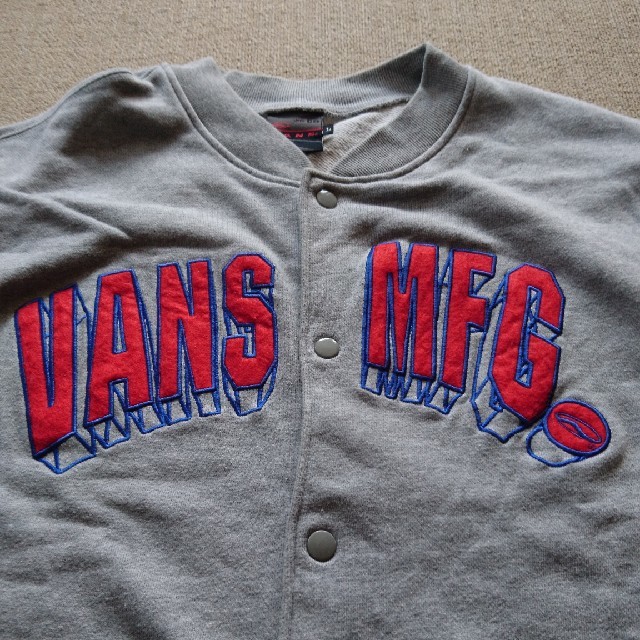 VANS(ヴァンズ)の大きいサイズ VANS スエットジャケット L メンズのジャケット/アウター(その他)の商品写真