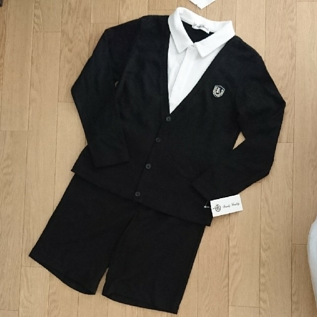 【ぽにｮ様専用です】フォーマル 上下セット 130 キッズ/ベビー/マタニティのキッズ服男の子用(90cm~)(ドレス/フォーマル)の商品写真