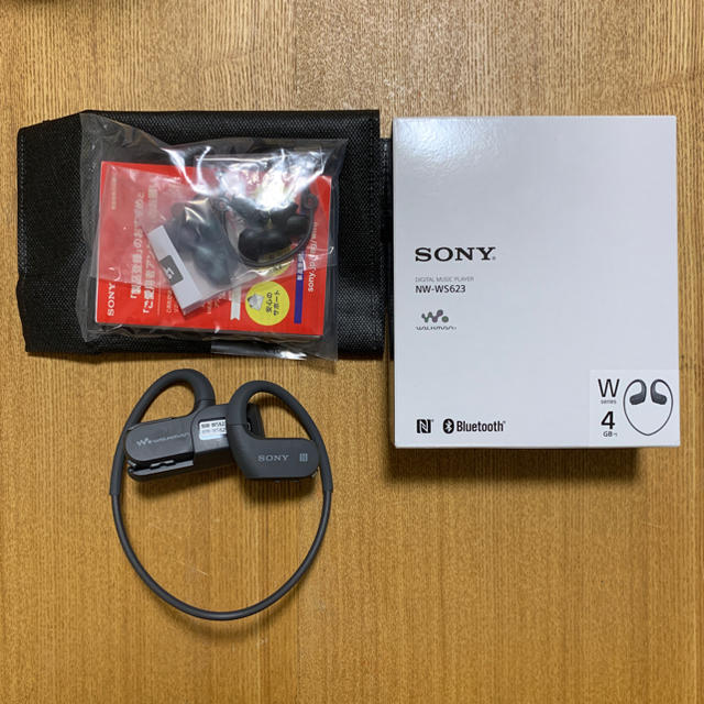 WALKMAN(ウォークマン)のSONY ウォークマン NW-WS623 ヘッドホン一体型 Bluetooth スマホ/家電/カメラのオーディオ機器(ポータブルプレーヤー)の商品写真