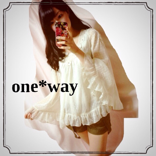 one*way(ワンウェイ)のvivi掲載♡バタフライ袖チュニック レディースのトップス(チュニック)の商品写真