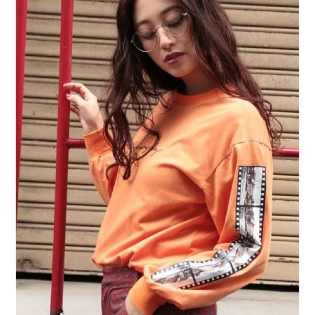 jouetie(ジュエティ)のjouetie YOUTH in LONDON FILM L/S TEE メンズのトップス(Tシャツ/カットソー(七分/長袖))の商品写真