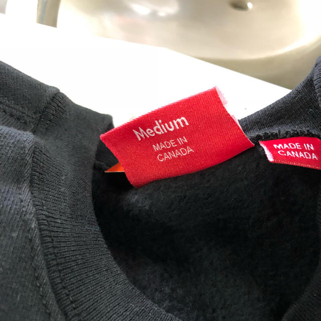 supreme  warm up crewneck