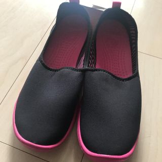 クロックス(crocs)の新品 クロックス duet busy day skimmer ビジーデイ 23(スニーカー)