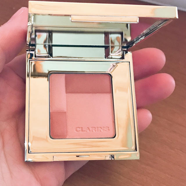 CLARINS(クラランス)のクラランスチーク コスメ/美容のベースメイク/化粧品(チーク)の商品写真