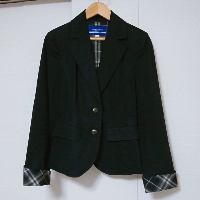 BURBERRY BLUE LABEL(バーバリーブルーレーベル)のBURBERRY BLUE LABEL ジャケット レディースのジャケット/アウター(テーラードジャケット)の商品写真